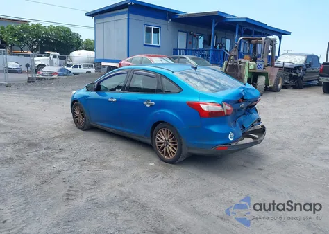 2012 Ford Focus Sel из США, поврежденный, VIN 1FAHP3H26CL400806